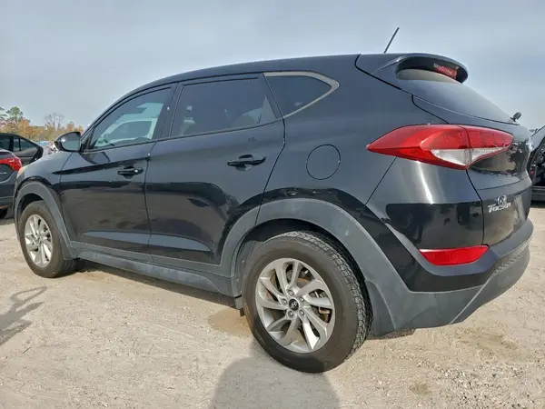 KM8J23A44HU570794 2017 HYUNDAI TUCSON - Image 2