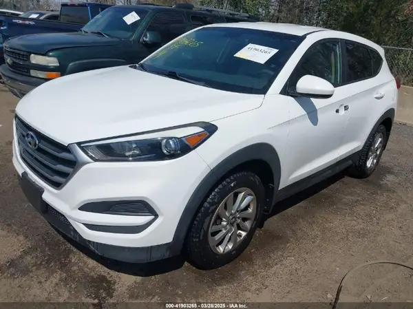 KM8J23A44HU571248 2017 HYUNDAI TUCSON - Image 2