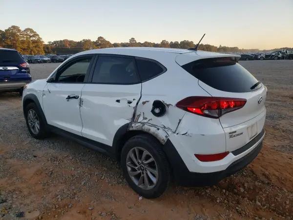 KM8J23A44HU598613 2017 HYUNDAI TUCSON - Image 2