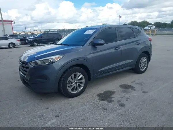 KM8J23A44JU657939 2018 HYUNDAI TUCSON - Image 2