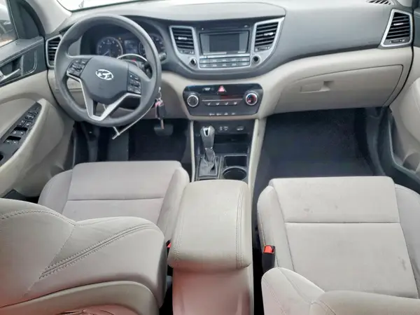 KM8J23A44JU671873 2018 HYUNDAI TUCSON - Image 8