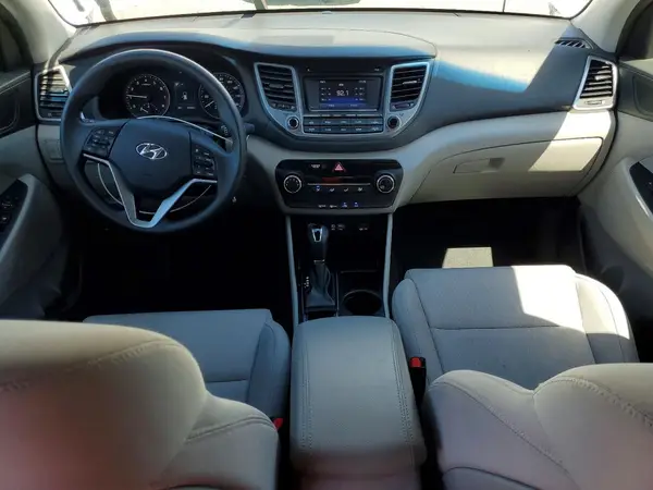 KM8J23A44JU700966 2018 HYUNDAI TUCSON - Image 8