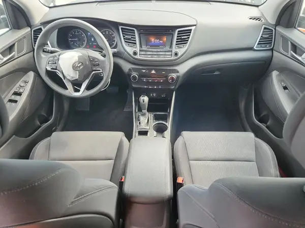 KM8J23A44JU737905 2018 HYUNDAI TUCSON - Image 8