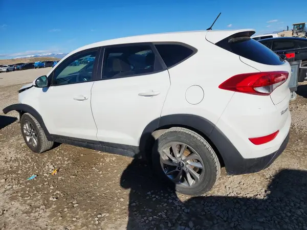 KM8J23A44JU771231 2018 HYUNDAI TUCSON - Image 2