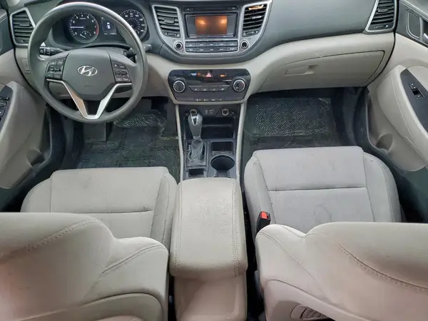 KM8J23A44JU773643 2018 HYUNDAI TUCSON - Image 8