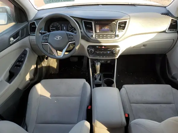 KM8J23A44JU807113 2018 HYUNDAI TUCSON - Image 8