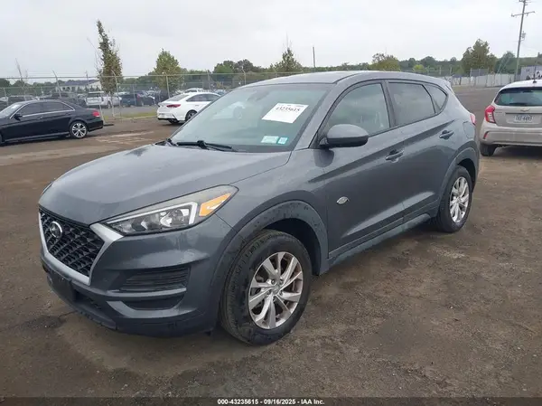 KM8J23A44KU035942 2019 HYUNDAI TUCSON - Image 2