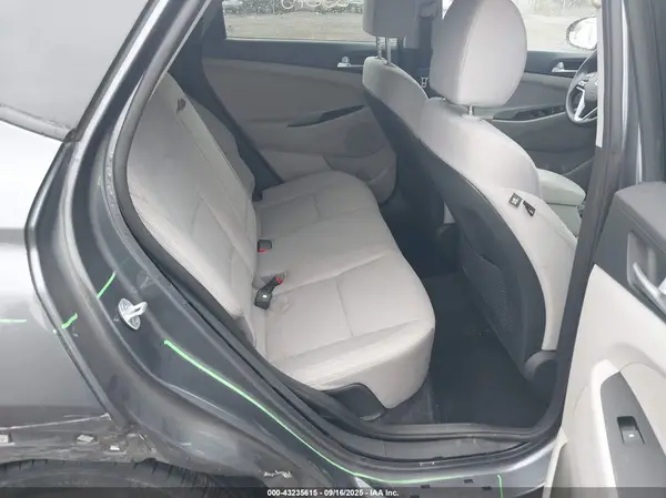 KM8J23A44KU035942 2019 HYUNDAI TUCSON - Image 8