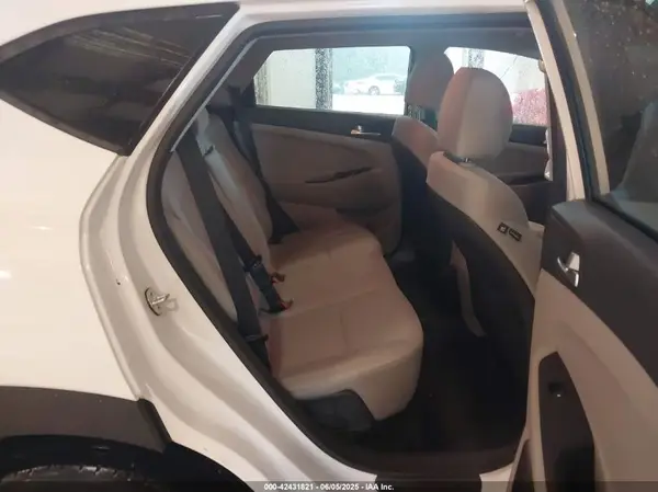 KM8J23A44KU052899 2019 HYUNDAI TUCSON - Image 8
