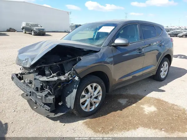 KM8J23A44KU056189 2019 HYUNDAI TUCSON - Image 2