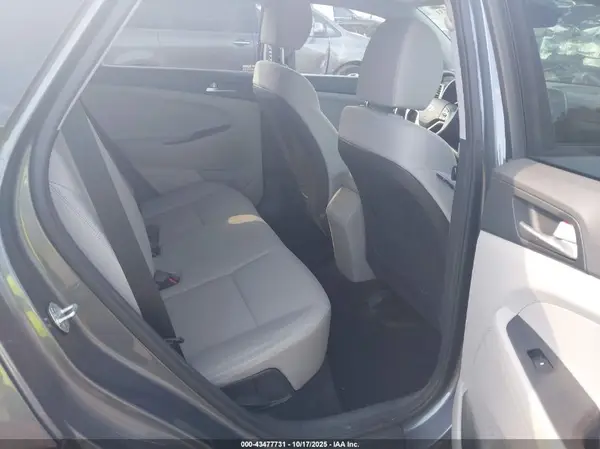 KM8J23A44KU065653 2019 HYUNDAI TUCSON - Image 8