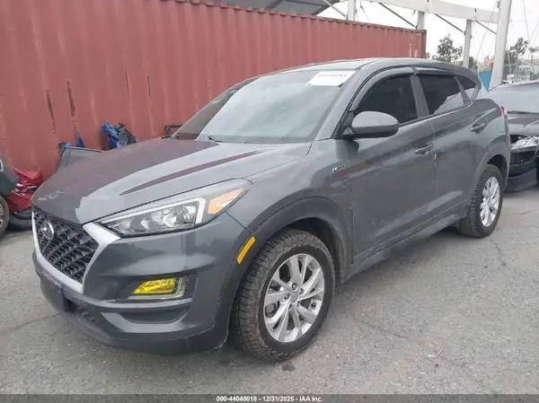 KM8J23A44KU067922 2019 HYUNDAI TUCSON - Image 2