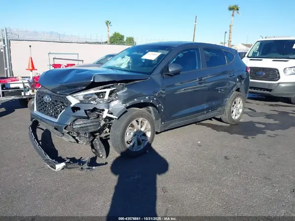 KM8J23A44KU079987 2019 HYUNDAI TUCSON - Image 2