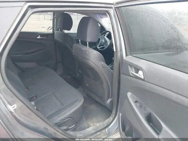 KM8J23A44KU842669 2019 HYUNDAI TUCSON - Image 8