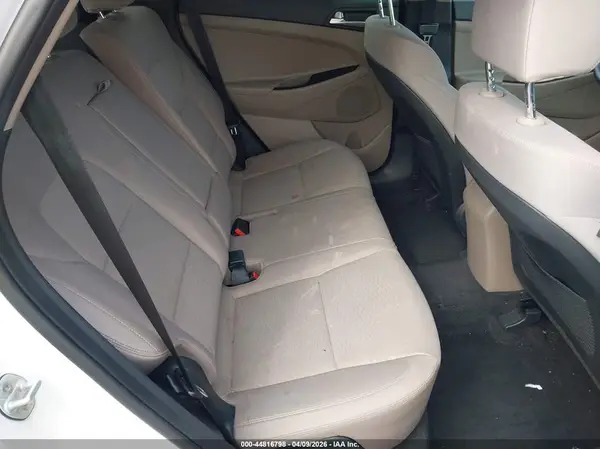 KM8J23A44KU900862 2019 HYUNDAI TUCSON - Image 8
