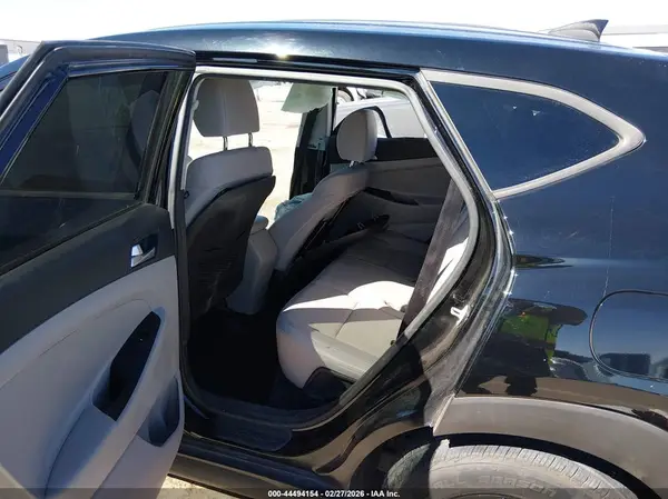 KM8J23A44KU905771 2019 HYUNDAI TUCSON - Image 8