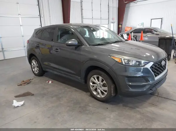 KM8J23A44KU908945 2019 HYUNDAI TUCSON - Image 1