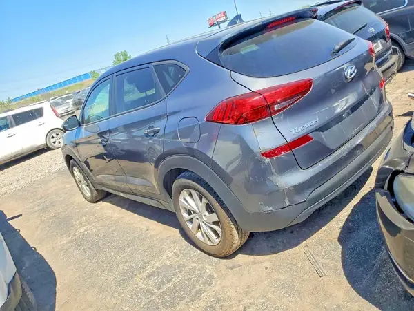 KM8J23A44KU909092 2019 HYUNDAI TUCSON - Image 2