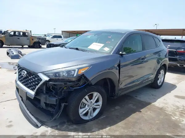 KM8J23A44KU910386 2019 HYUNDAI TUCSON - Image 2