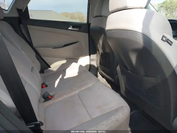 KM8J23A44KU912431 2019 HYUNDAI TUCSON - Image 8