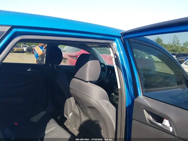 KM8J23A44KU919427 2019 HYUNDAI TUCSON - Image 8