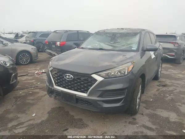 KM8J23A44KU967882 2019 HYUNDAI TUCSON - Image 2