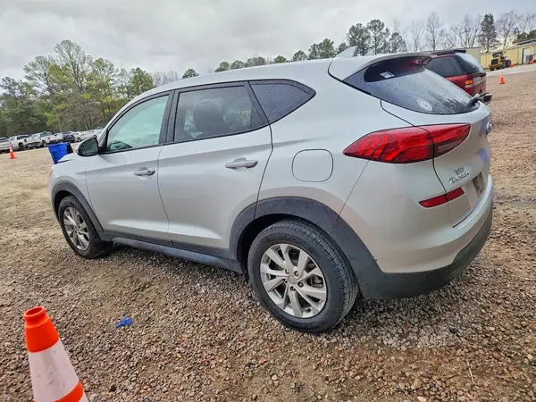 KM8J23A44KU996346 2019 HYUNDAI TUCSON - Image 2