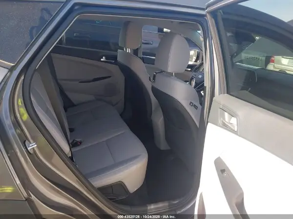 KM8J23A44LU084446 2020 HYUNDAI TUCSON - Image 8