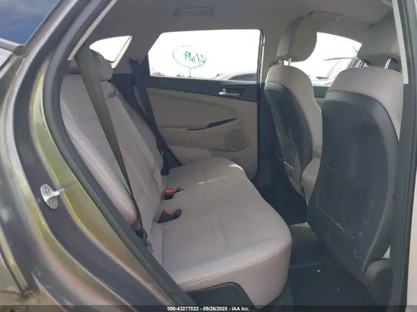 KM8J23A44LU084463 2020 HYUNDAI TUCSON - Image 8