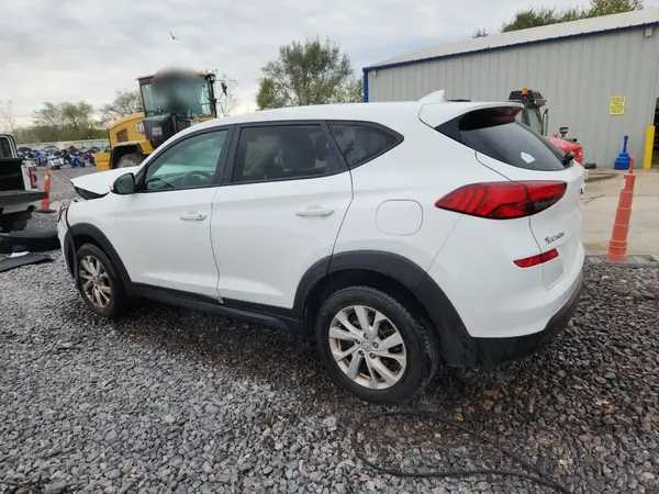 KM8J23A44LU174132 2020 HYUNDAI TUCSON - Image 2