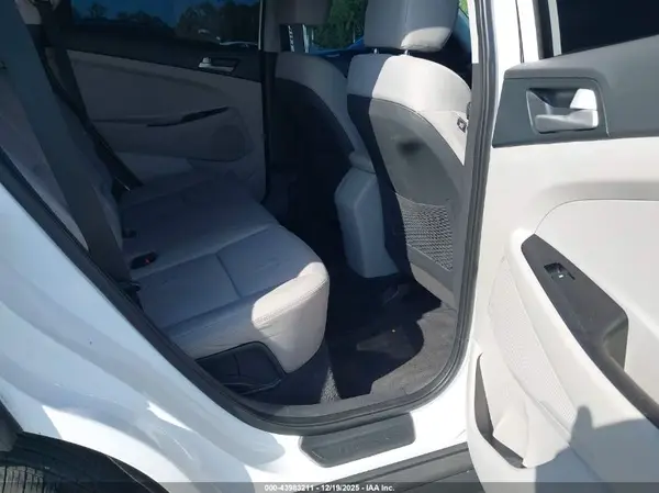 KM8J23A44LU240307 2020 HYUNDAI TUCSON - Image 8