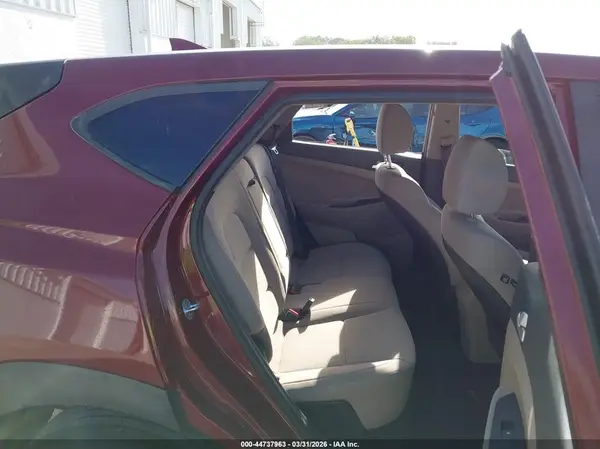 KM8J23A44LU241263 2020 HYUNDAI TUCSON - Image 8