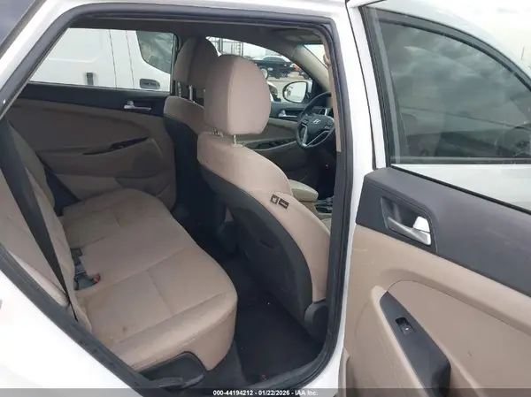 KM8J23A44LU249444 2020 HYUNDAI TUCSON - Image 8