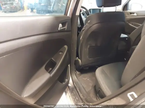 KM8J23A44LU261187 2020 HYUNDAI TUCSON - Image 8