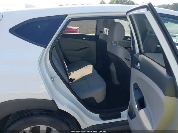 KM8J23A44MU315394 2021 HYUNDAI TUCSON - Image 8
