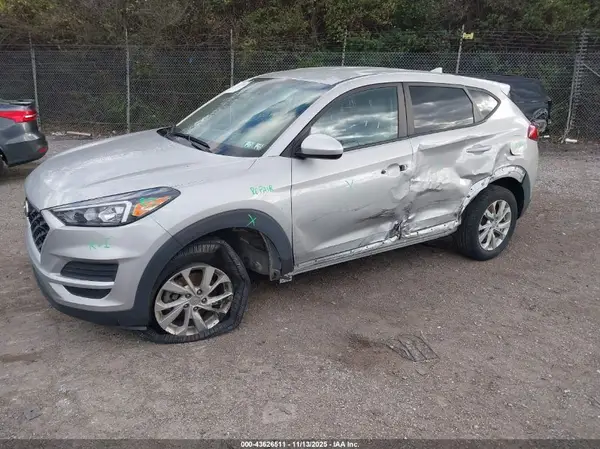 KM8J23A44MU392735 2021 HYUNDAI TUCSON - Image 2