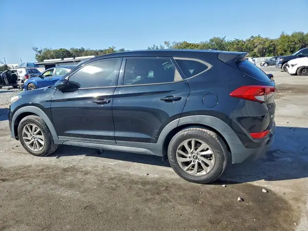 KM8J23A45GU161542 2016 HYUNDAI TUCSON - Image 2
