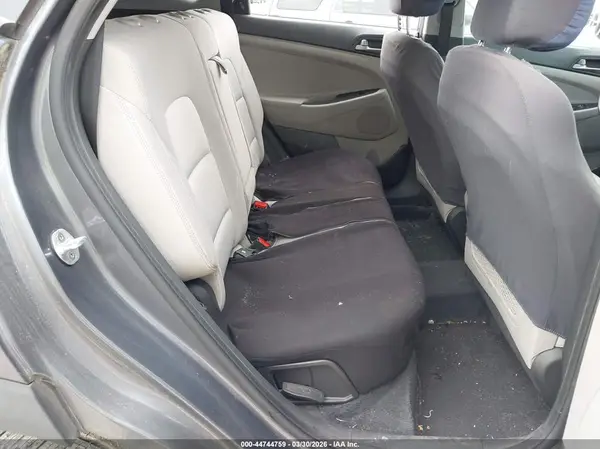 KM8J23A45GU212084 2016 HYUNDAI TUCSON - Image 8