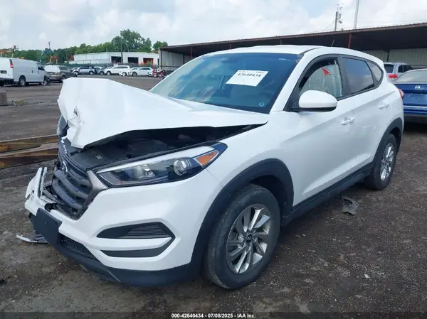 KM8J23A45GU247711 2016 HYUNDAI TUCSON - Image 2