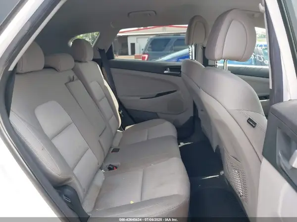 KM8J23A45GU247711 2016 HYUNDAI TUCSON - Image 8