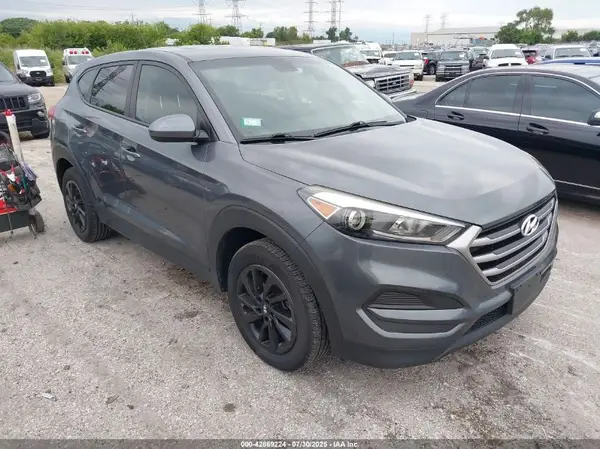 KM8J23A45HU260962 2017 HYUNDAI TUCSON