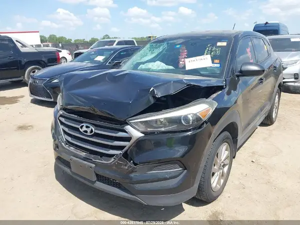 KM8J23A45HU326619 2017 HYUNDAI TUCSON - Image 2