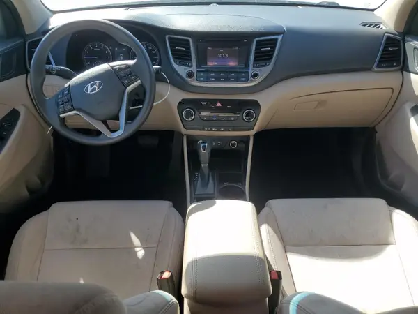 KM8J23A45HU328337 2017 HYUNDAI TUCSON - Image 8