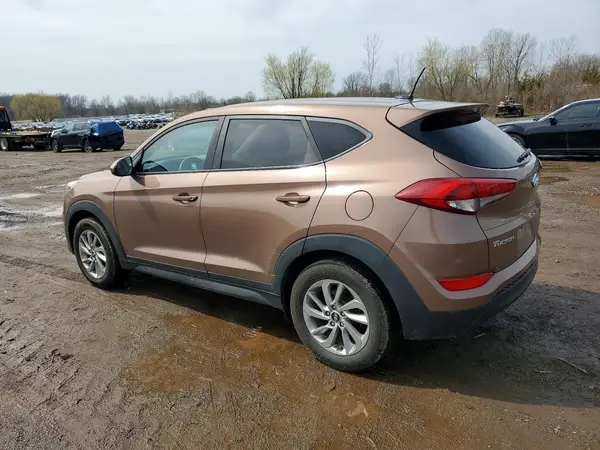 KM8J23A45HU328760 2017 HYUNDAI TUCSON - Image 2