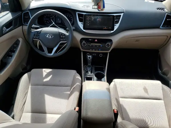 KM8J23A45HU328760 2017 HYUNDAI TUCSON - Image 8