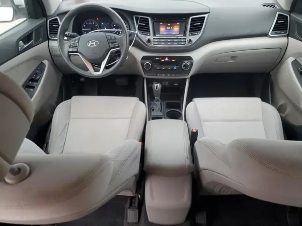 KM8J23A45HU336471 2017 HYUNDAI TUCSON - Image 8