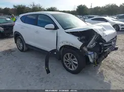 KM8J23A45HU352718 2017 HYUNDAI TUCSON