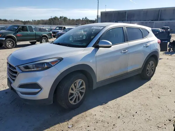 KM8J23A45HU355716 2017 HYUNDAI TUCSON - Image 1