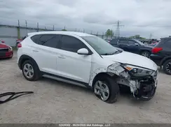 KM8J23A45HU394810 2017 HYUNDAI TUCSON