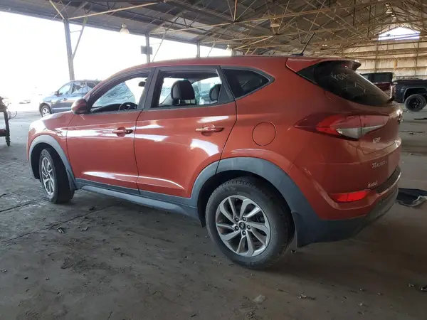 KM8J23A45HU395293 2017 HYUNDAI TUCSON - Image 2